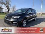Used 2023 Chrysler Pacifica Limited AWD, Minivan for sale #P513945 - photo 3