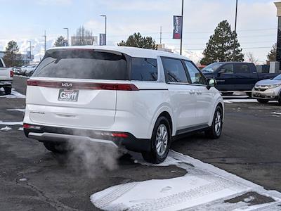 Used 2022 Kia Carnival LX FWD, Minivan for sale #1FP8331 - photo 2