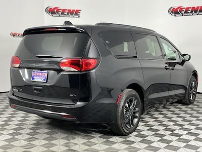 Used 2020 Chrysler Pacifica Launch Edition AWD, Minivan for sale #P3262 - photo 2