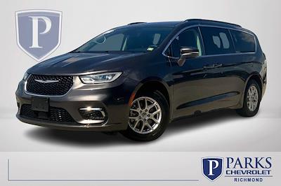 Used 2022 Chrysler Pacifica Touring L FWD, Minivan for sale #8R3828 - photo 1