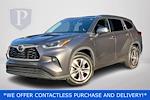 Used 2021 Toyota Highlander XLE 4x2, SUV for sale #8R3971 - photo 4