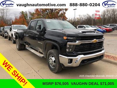 2025 Chevrolet Silverado 3500 Crew Cab 4WD, Pickup for sale #167305 - photo 1