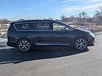 Used 2017 Chrysler Pacifica Limited FWD, Minivan for sale #KJ24457A - photo 2