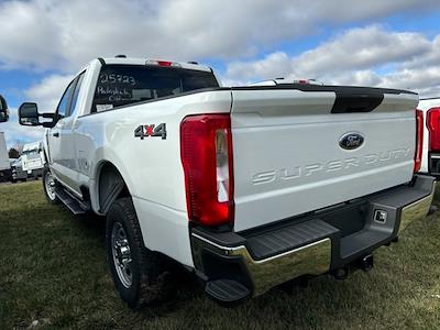 2023 Ford F-350 Super Cab SRW 4x4, Pickup for sale #JM9976F - photo 2