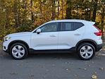 Used 2022 Volvo XC40 Momentum AWD, SUV for sale #27386 - photo 9