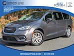 Used 2022 Chrysler Pacifica Touring L FWD, Minivan for sale #D6818 - photo 1