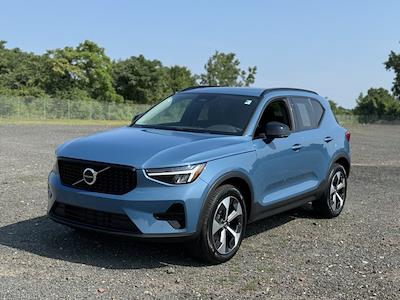 Used 2024 Volvo XC40 Core AWD, SUV for sale #L7051 - photo 1