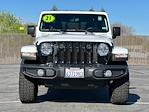 2021 Jeep Gladiator Crew Cab 4WD, Pickup for sale #T27608 - photo 9