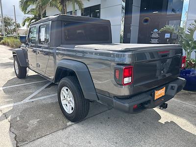 2020 Jeep Gladiator Crew Cab 4x4, Pickup for sale #C240430A - photo 2