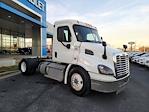 Used 2015 Freightliner Cascadia Day Cab 4x2, Semi Truck for sale #GK8172 - photo 3