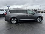 Used 2017 Chrysler Pacifica Platinum, Minivan for sale #Q684941 - photo 4