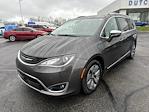 Used 2017 Chrysler Pacifica Platinum, Minivan for sale #Q684941 - photo 9