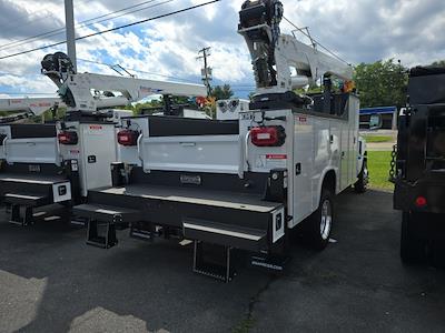 New 2023 Chevrolet Silverado 6500 Work Truck Regular Cab 4WD, Knapheide KMT Mechanics Body for sale #23WC78 - photo 2