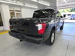 Used 2018 Nissan Titan SV Crew Cab 4x4, Pickup for sale #24G272A - photo 2