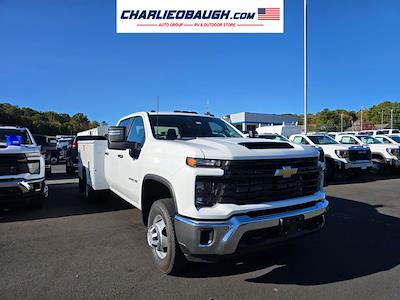 New 2024 Chevrolet Silverado 3500 Work Truck Crew Cab 4WD, 9' Reading Classic II Steel Service Truck for sale #24WC217 - photo 1