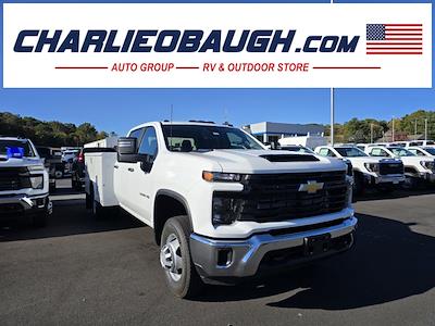 New 2024 Chevrolet Silverado 3500 Work Truck Crew Cab 4WD, 9' Reading Classic II Steel Service Truck for sale #24WC219 - photo 1