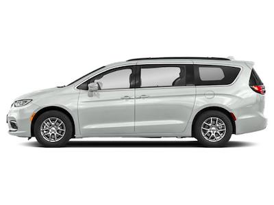 Used 2022 Chrysler Pacifica Limited FWD, Minivan for sale #P7680 - photo 2