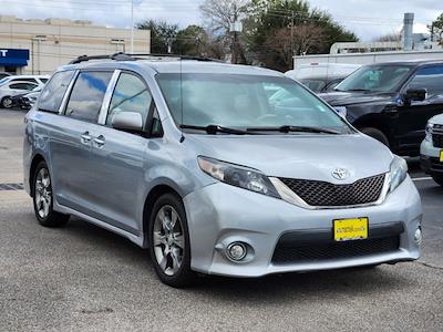 Used 2014 Toyota Sienna SE FWD, Minivan for sale #PP1658A - photo 1