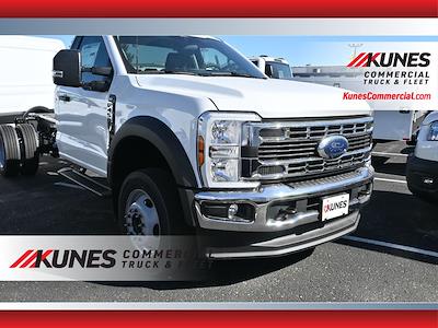 New 2024 Ford F-450 XLT Regular Cab 4x4, Cab Chassis for sale #01T3090 - photo 1