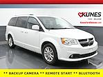 Used 2020 Dodge Grand Caravan SXT FWD, Minivan for sale #01T3395A - photo 1