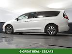 Used 2023 Chrysler Pacifica Limited FWD, Minivan for sale #05P1369 - photo 31