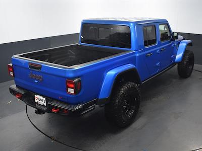 2021 Jeep Gladiator Crew Cab 4x4, Pickup for sale #05X1243A - photo 2