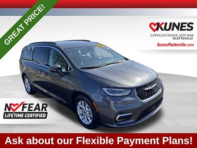 Used 2022 Chrysler Pacifica Touring L FWD, Minivan for sale #22P939 - photo 1