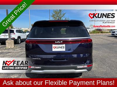 2023 Kia Carnival 4x2, Minivan for sale #22P958 - photo 2