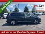 Used 2020 Chrysler Pacifica Limited FWD, Minivan for sale #22X533 - photo 4