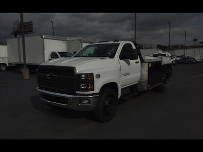 New 2023 Chevrolet Silverado 5500 Regular Cab 4x2, 11' 4" CM Truck Beds TM Deluxe Flatbed Truck for sale #26263 - photo 1
