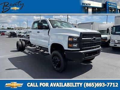 New 2024 Chevrolet Silverado 5500 Crew Cab 4x4, Cab Chassis for sale #27818 - photo 1