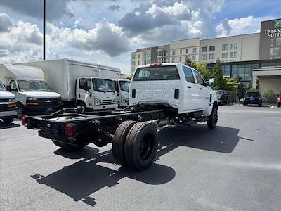 2024 Chevrolet Silverado 5500 Crew Cab DRW 4x4, Cab Chassis for sale #27818 - photo 2