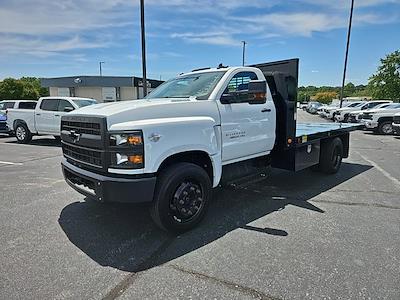 2023 Chevrolet Silverado 5500 Regular Cab DRW RWD, Flatbed Truck for sale #CQ4081 - photo 1