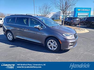 2022 Chrysler Pacifica FWD, Minivan for sale #P7527 - photo 1