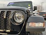 2022 Jeep Gladiator 4x4, Pickup #Q3089A - photo 6