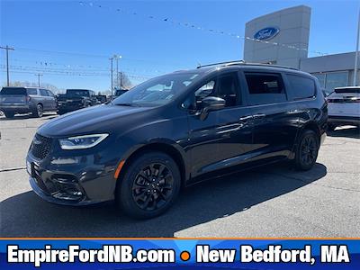 Used 2021 Chrysler Pacifica Limited AWD, Minivan for sale #FP3411 - photo 1