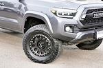 Used 2017 Toyota Tacoma SR5 Double Cab 4x4, Pickup for sale #C24726A - photo 5