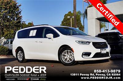 Used 2022 Chrysler Pacifica Touring L FWD, Minivan for sale #CP25027 - photo 1