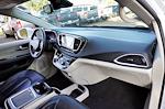 Used 2022 Chrysler Pacifica Touring L FWD, Minivan for sale #CP25027 - photo 10