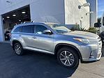 Used 2019 Toyota Highlander XLE 4x4, SUV for sale #CP25096 - photo 2