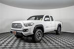 Used 2017 Toyota Tacoma TRD Off-Road Extra Cab 4x4, Pickup for sale #T24172A - photo 9