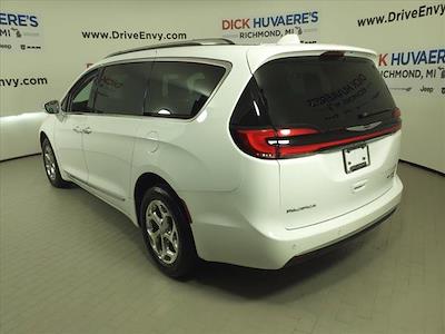 Used 2021 Chrysler Pacifica Limited AWD, Minivan for sale #24926 - photo 2