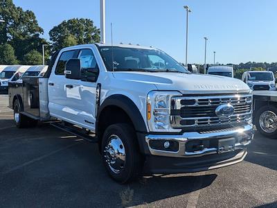 New 2024 Ford F-550 Crew Cab 4WD, Flatbed Truck for sale #T248209 - photo 1