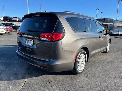 Used 2021 Chrysler Voyager LXI FWD, Minivan for sale #LE10008 - photo 2