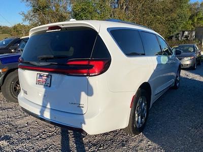 Used 2021 Chrysler Pacifica Limited AWD, Minivan for sale #LE10054 - photo 2