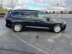 Used 2022 Chrysler Pacifica Touring L FWD, Minivan for sale #LE11068E - photo 3