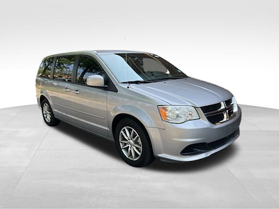 Used 2016 Dodge Grand Caravan SE FWD, Minivan for sale #24728P - photo 1