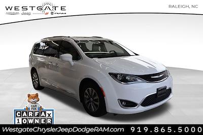 Used 2019 Chrysler Pacifica Touring L Plus FWD, Minivan for sale #25126Q - photo 1