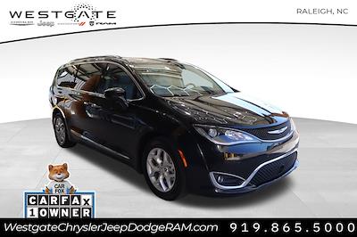 Used 2017 Chrysler Pacifica Touring L Plus FWD, Minivan for sale #26490P - photo 1