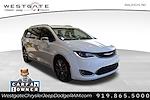 Used 2017 Chrysler Pacifica Limited FWD, Minivan for sale #26627P - photo 1